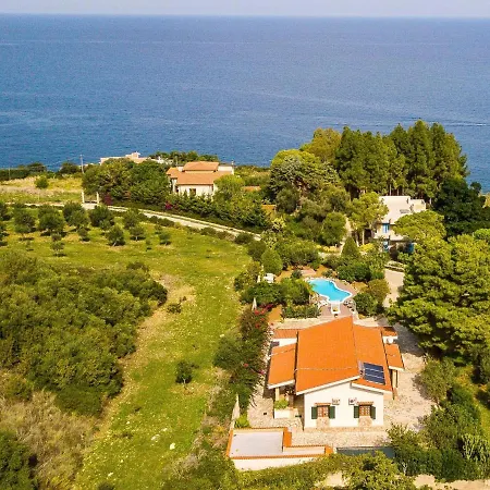 Villa La Vela By Interhome *